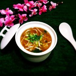 金针菇竹荪汤