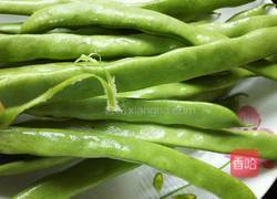 刀豆炒肉丝的做法图解1