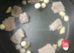 双米莲子排骨粥 (宝宝辅食）的做法图解6