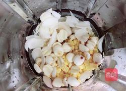 百合莲子玉米汁的做法图解3