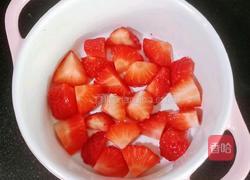 草莓奶冻的做法图解2