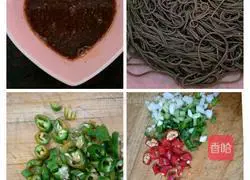 Illustration of how to make cold fern root powder 1