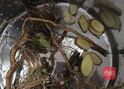 防风草炖老鸡的做法图解4