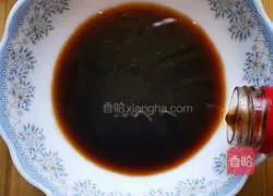 Illustration of home-made pickled cucumbers 10