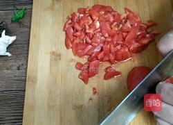 番茄鸡蛋饼的做法图解1