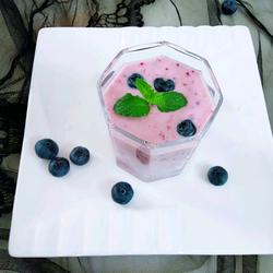 蓝莓酸奶昔的做法[图]