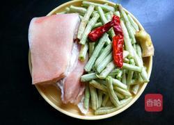 鲜豆角炖肉的做法图解2