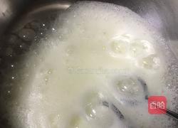 戚风蛋糕的做法图解7