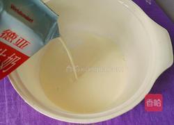 草莓香橙奶香西米露的做法图解6