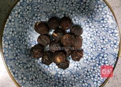 红枣桂圆红豆粥的做法图解3