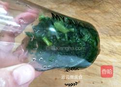 手擀菠菜面条的做法图解4