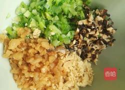 玉米面菜团子的做法图解1