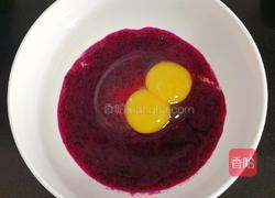 火龙果鸡蛋软饼的做法图解3