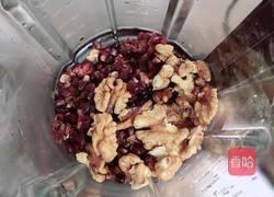 黑玉米核桃牛奶饮的做法图解4