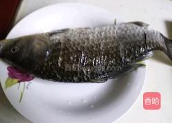 鲫鱼豆腐汤的做法图解2