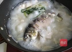 鲫鱼豆腐汤的做法图解10