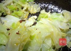 炝炒圆白菜的做法图解8