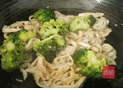 Illustration of the deep affection between green leaves and roots 13