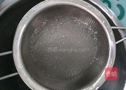 粉红西米露的做法图解2