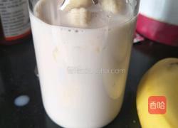 香蕉大枣核桃奶的做法图解2