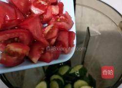 西红柿黄瓜生饮的做法图解5