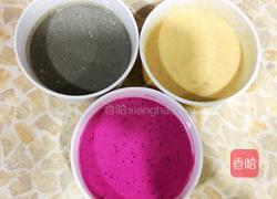 香蕉、火龙果、黑芝麻松饼的做法图解3