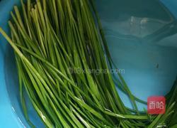 韭菜炒虾仁的做法图解2