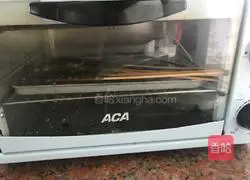 Illustration of how to make garlic skewered shrimps 5