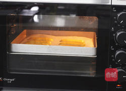 超可爱的草莓雪糕闪电泡芙的做法图解9