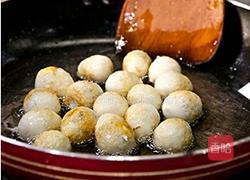 茄汁鹌鹑蛋的做法图解3