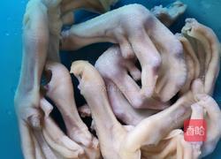 十三香卤鸭脚的做法图解1