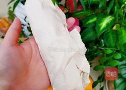 一看就会香喷喷的微波炉烤红薯的做法图解3