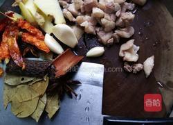 小土豆焖鸭的做法图解1