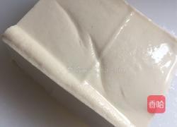 苏式小葱皮蛋拌豆腐的做法图解1
