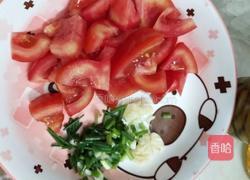 西红柿鸡蛋拌面的做法图解2