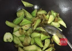 丝瓜炒榨菜的做法图解5