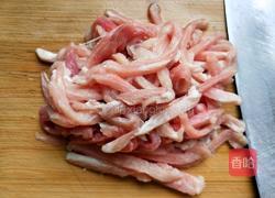 韭菜苔炒肉丝的做法图解3
