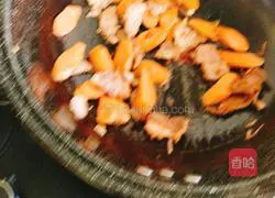 Illustration of how to make stir-fried pork with ham and pepper 2