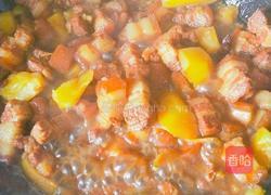 红烧肉炖土豆的做法图解17