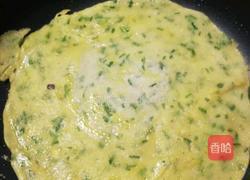 韭菜鸡蛋饼的做法图解7