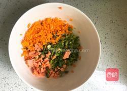 芹菜胡萝卜鸡蛋饼的做法图解1
