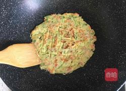 芹菜胡萝卜鸡蛋饼的做法图解4