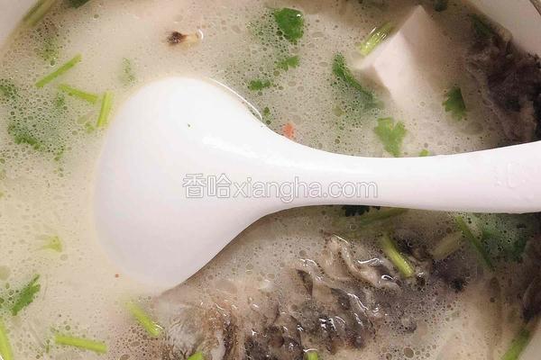 鲫鱼豆腐汤