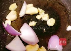 土豆鸡爪煲的做法图解3