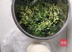 韭菜土豆丝饺子的做法图解4