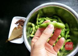 夏日快手凉菜水煮毛豆的做法图解2