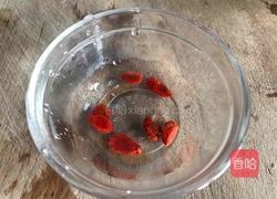 莲子百合小米粥的做法图解8