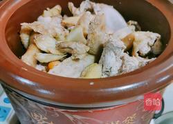 鲜芋响螺片黑豆芡实黄精茶树菇炖母鸡汤的做法图解6