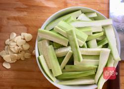 清炒丝瓜的做法图解3