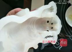 仿真沙皮狗慕斯的做法图解5